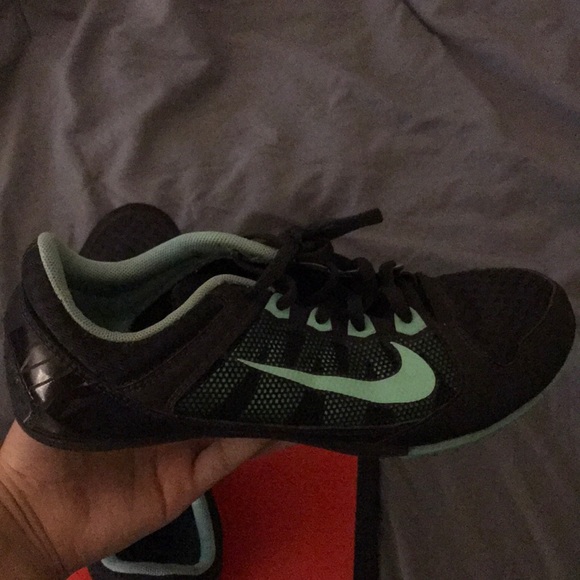 Nike Running Shoes - Picture 2 of 3